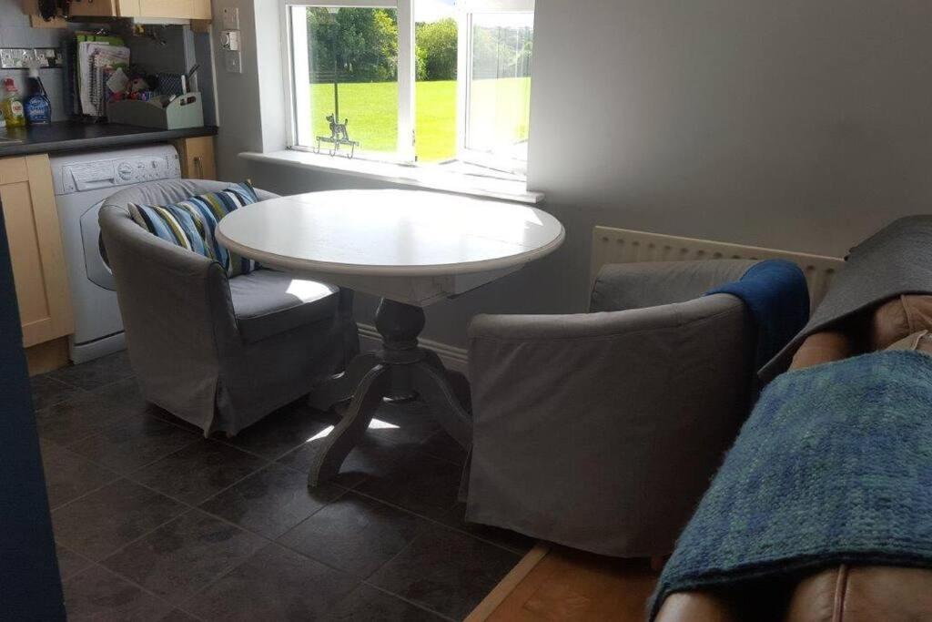 Galway City Lovely 2 Bed Apartment Dış mekan fotoğraf