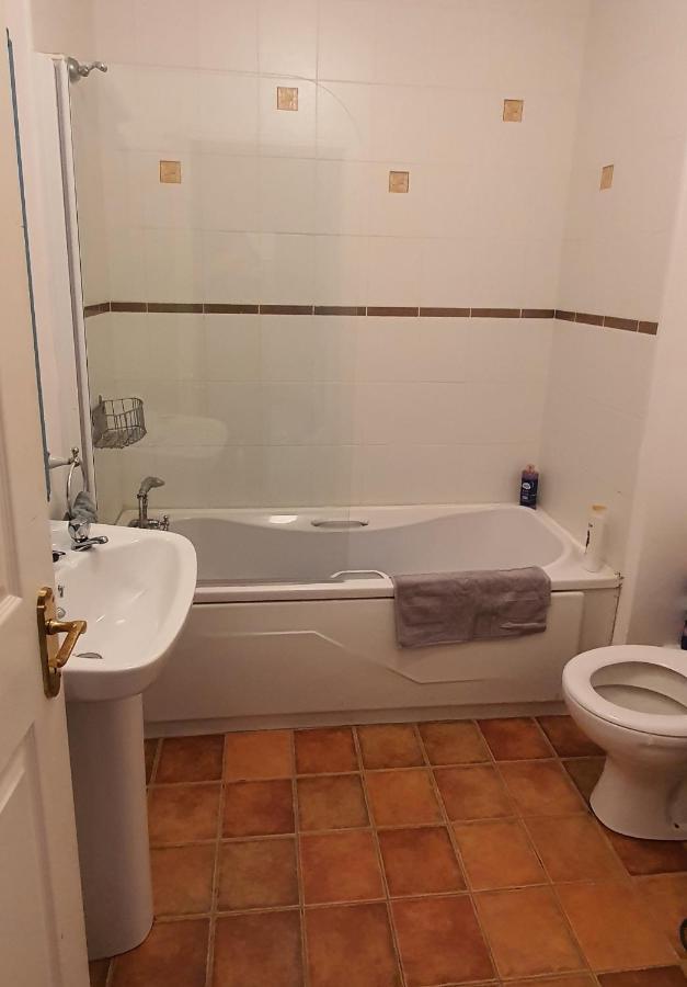 Galway City Lovely 2 Bed Apartment Dış mekan fotoğraf